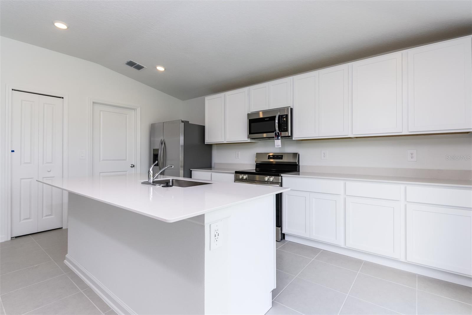 2442 MCKINLEY DR, LAKE WALES, FL, 33859