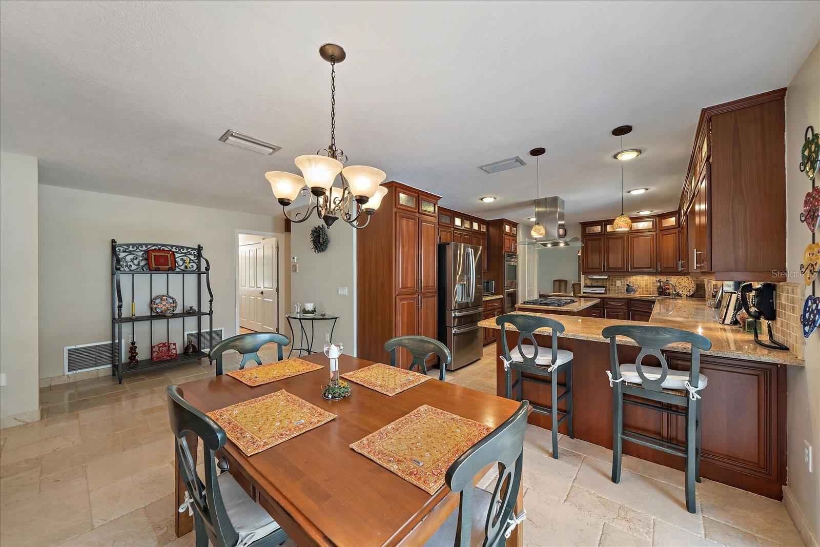 A4658087 Property Photo