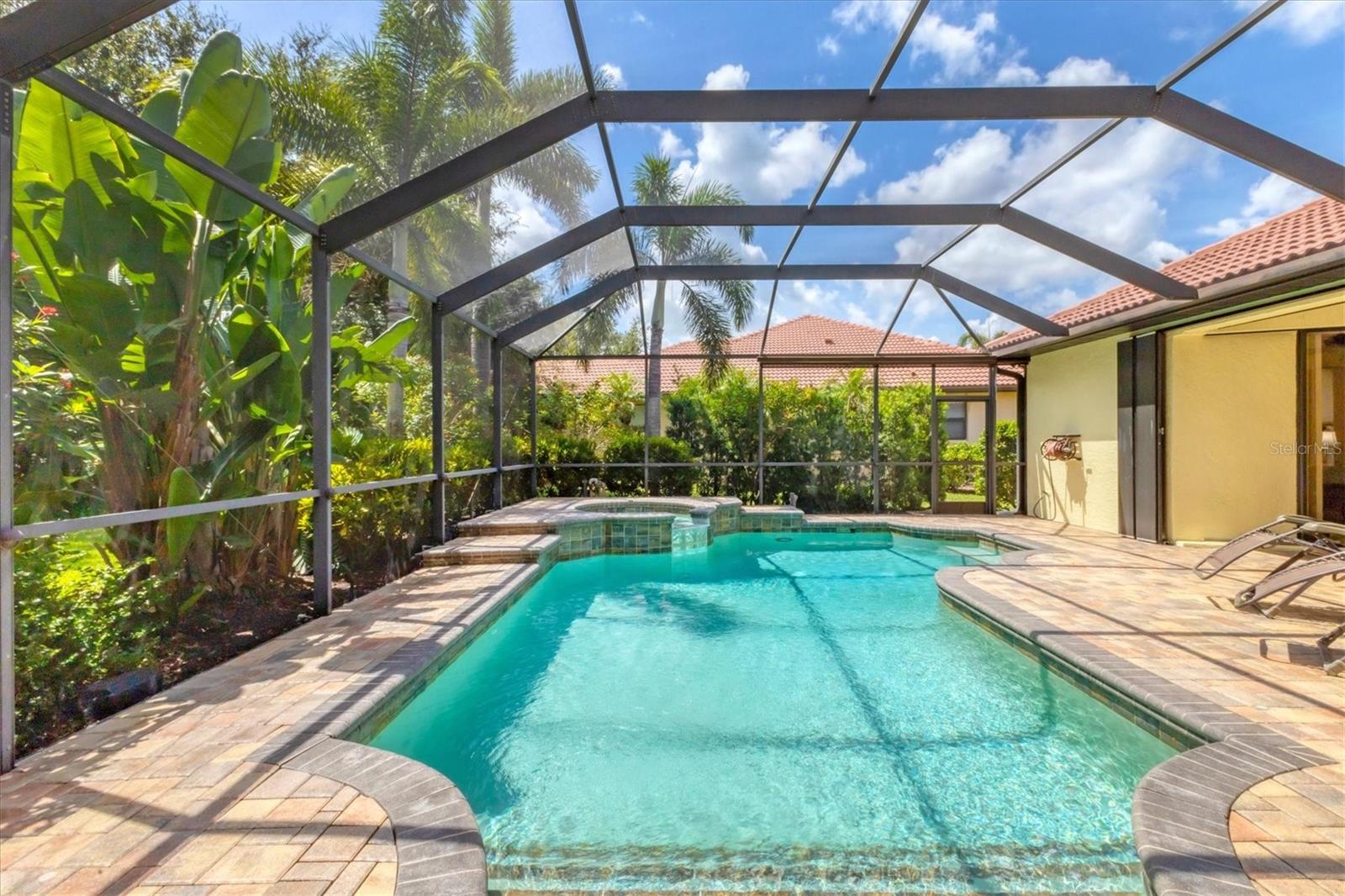A4658089 Property Photo
