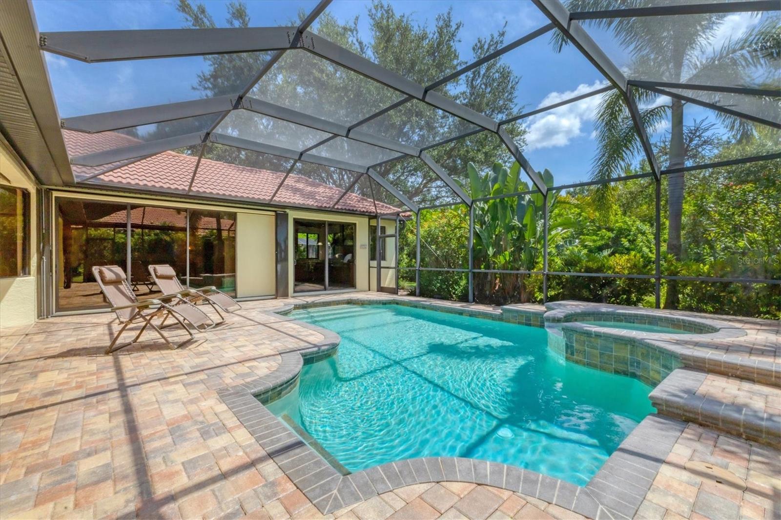 A4658089 Property Photo