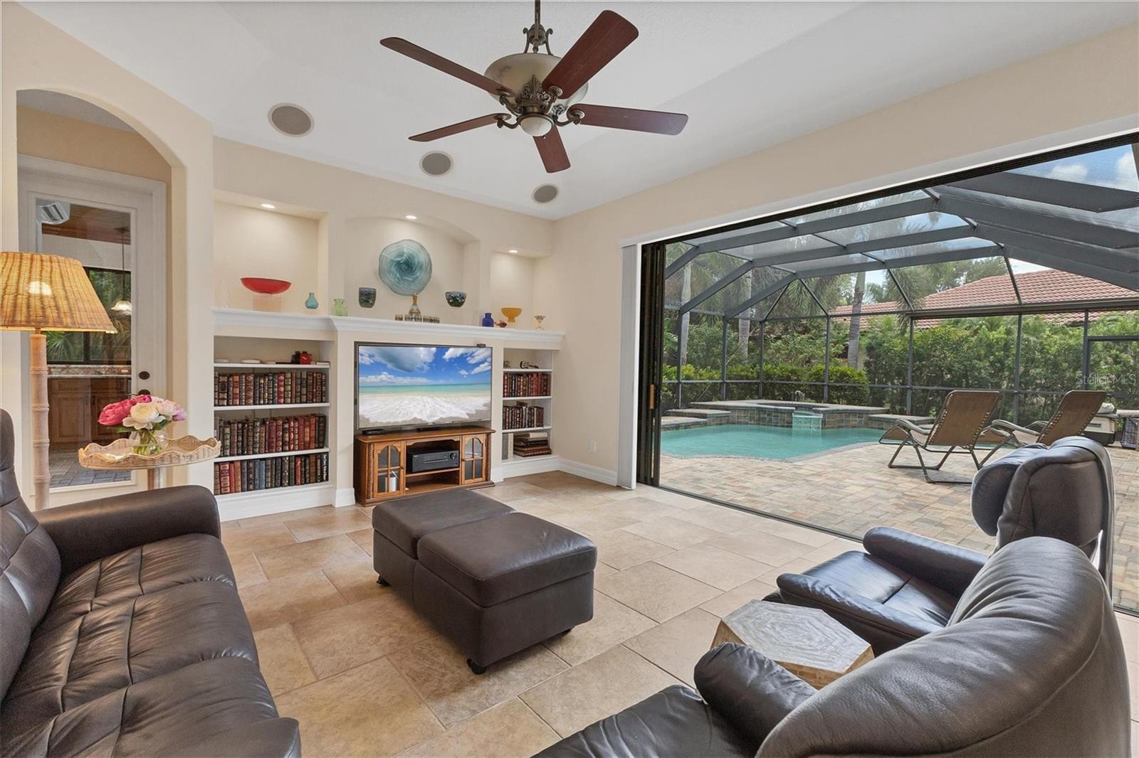 A4658089 Property Photo