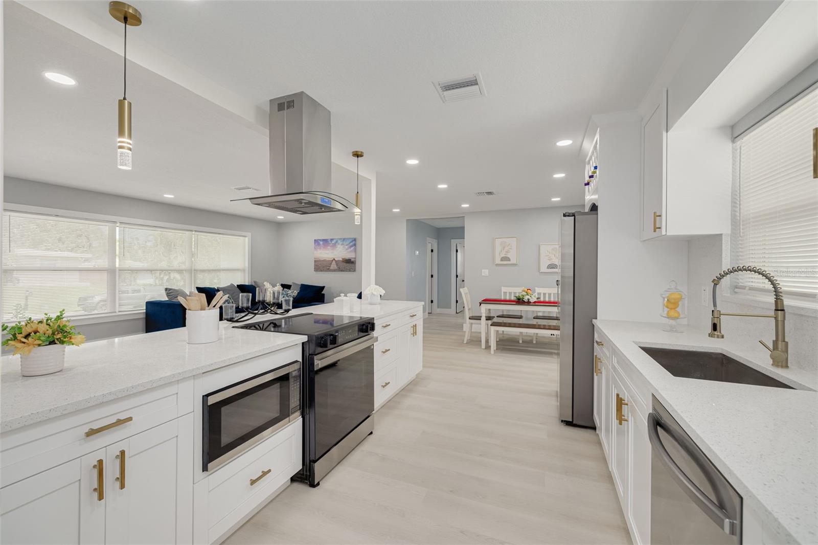 912 PINEVIEW AVE, CLEARWATER, FL, 33756