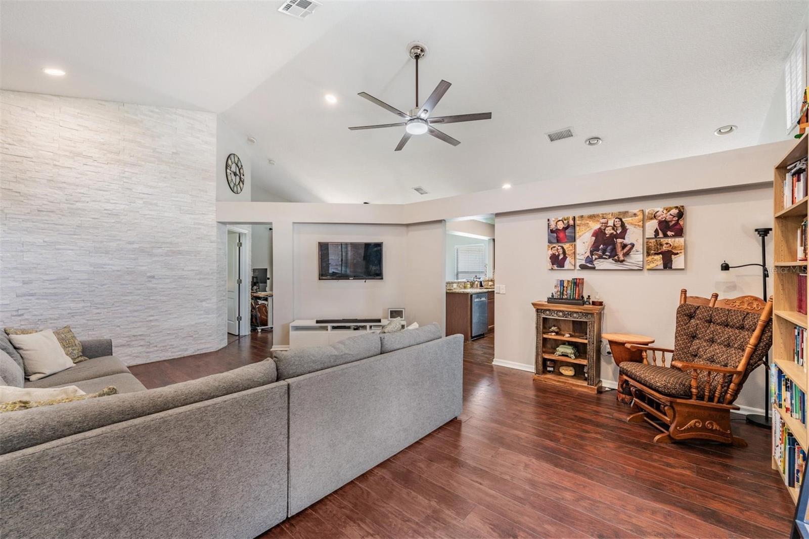 1948 BLANCHARD CT, WESLEY CHAPEL, FL, 33543