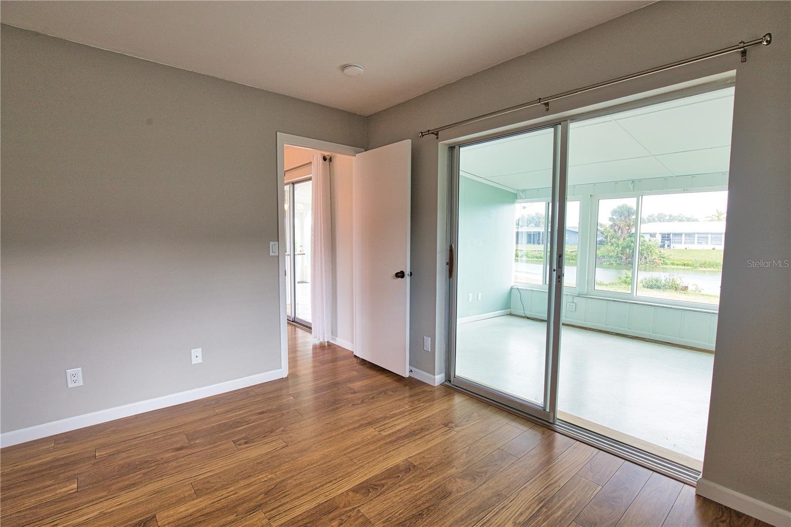 1325 CAMBRIDGE DR, VENICE, FL, 34293