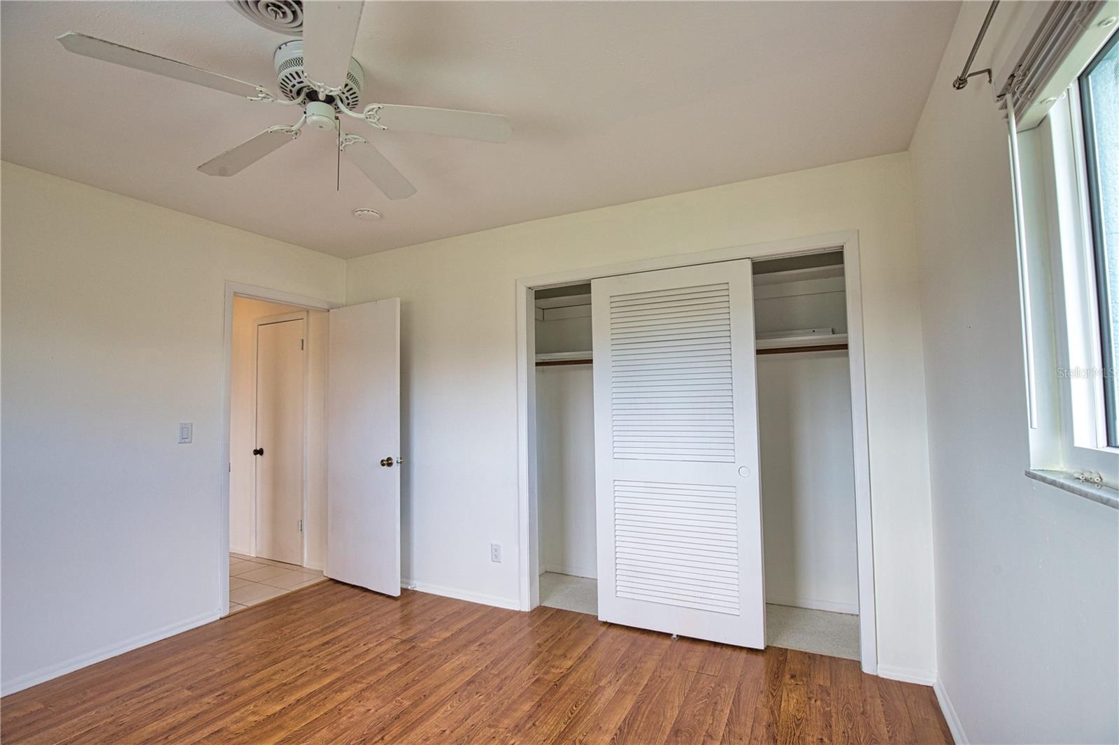 1325 CAMBRIDGE DR, VENICE, FL, 34293