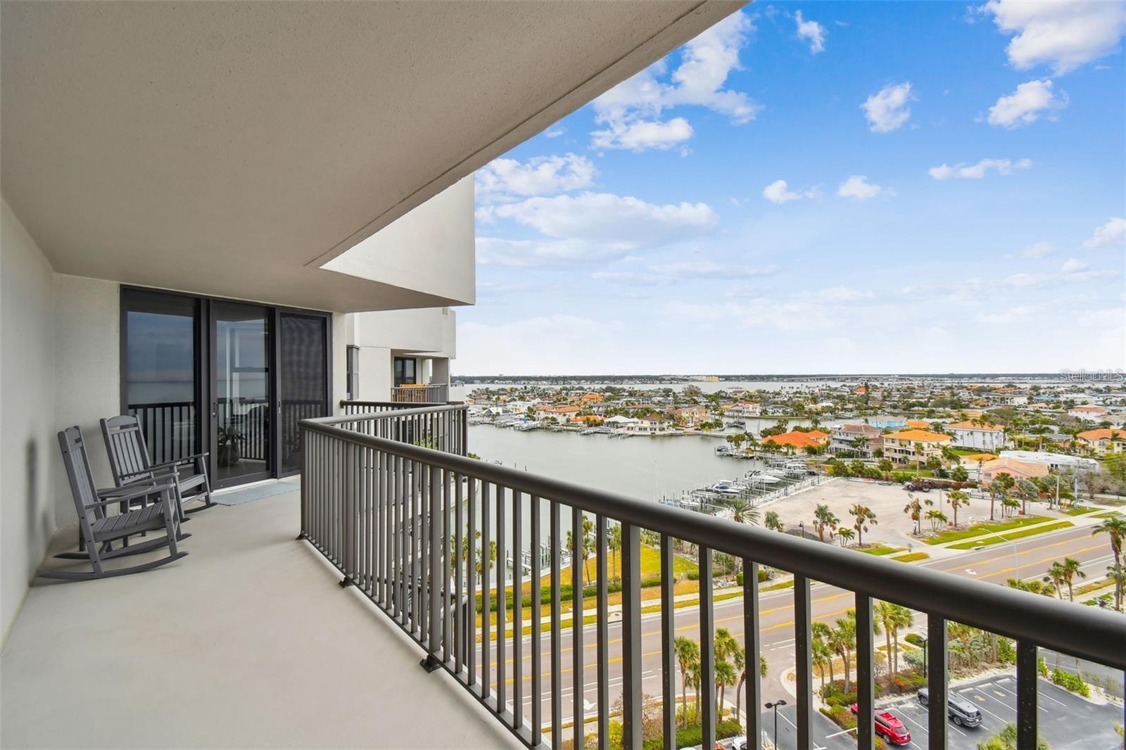 1660 GULF BLVD #PH1, CLEARWATER BEACH, FL, 33767
