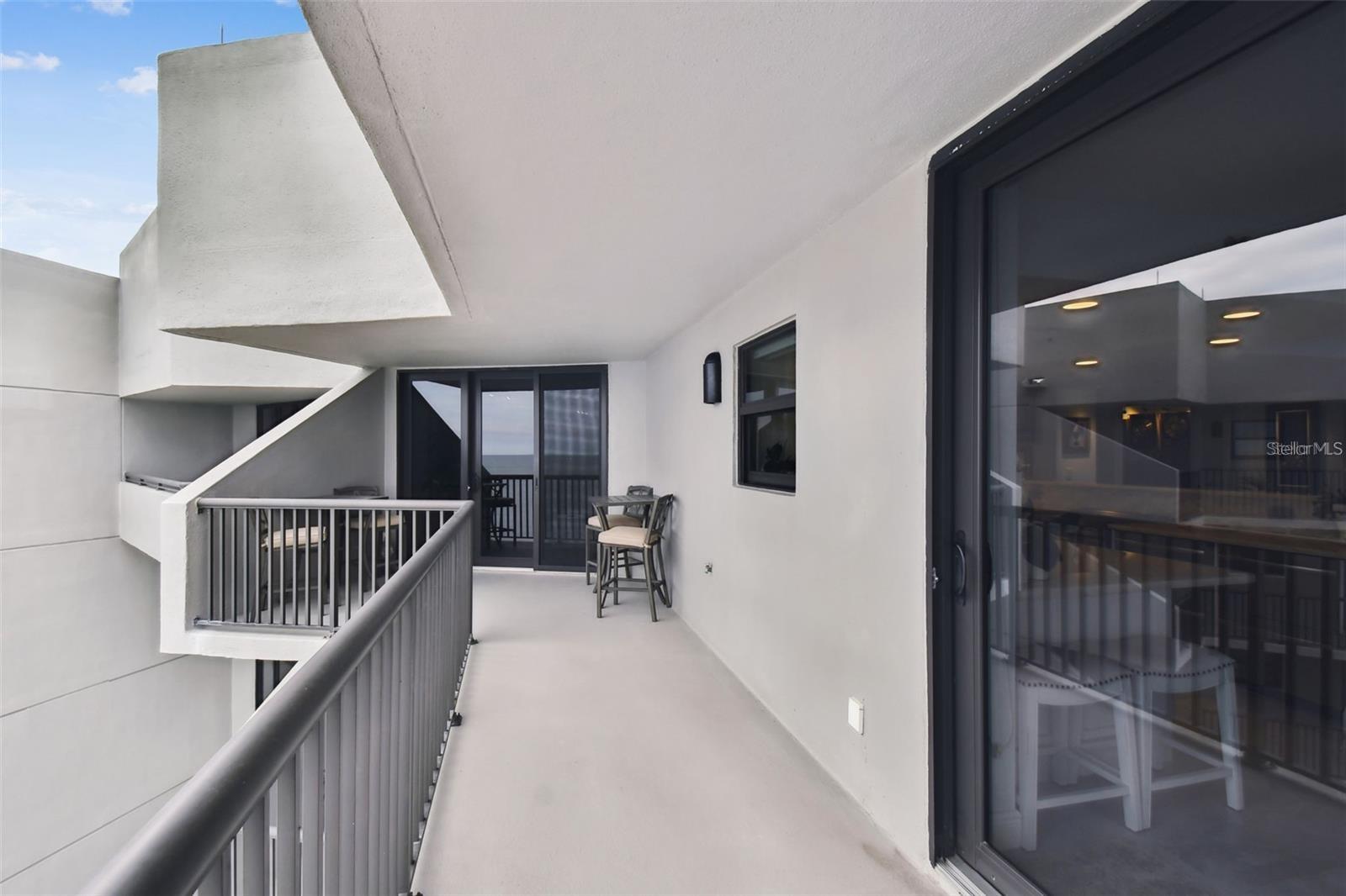 1660 GULF BLVD #PH1, CLEARWATER BEACH, FL, 33767
