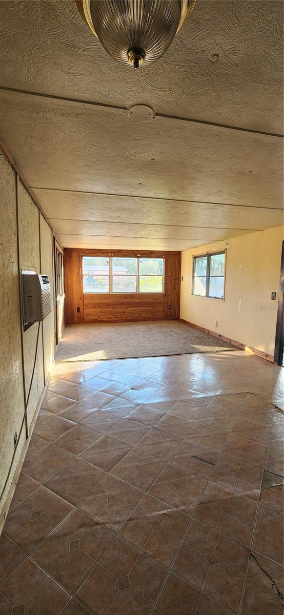 TB8404511 Property Photo