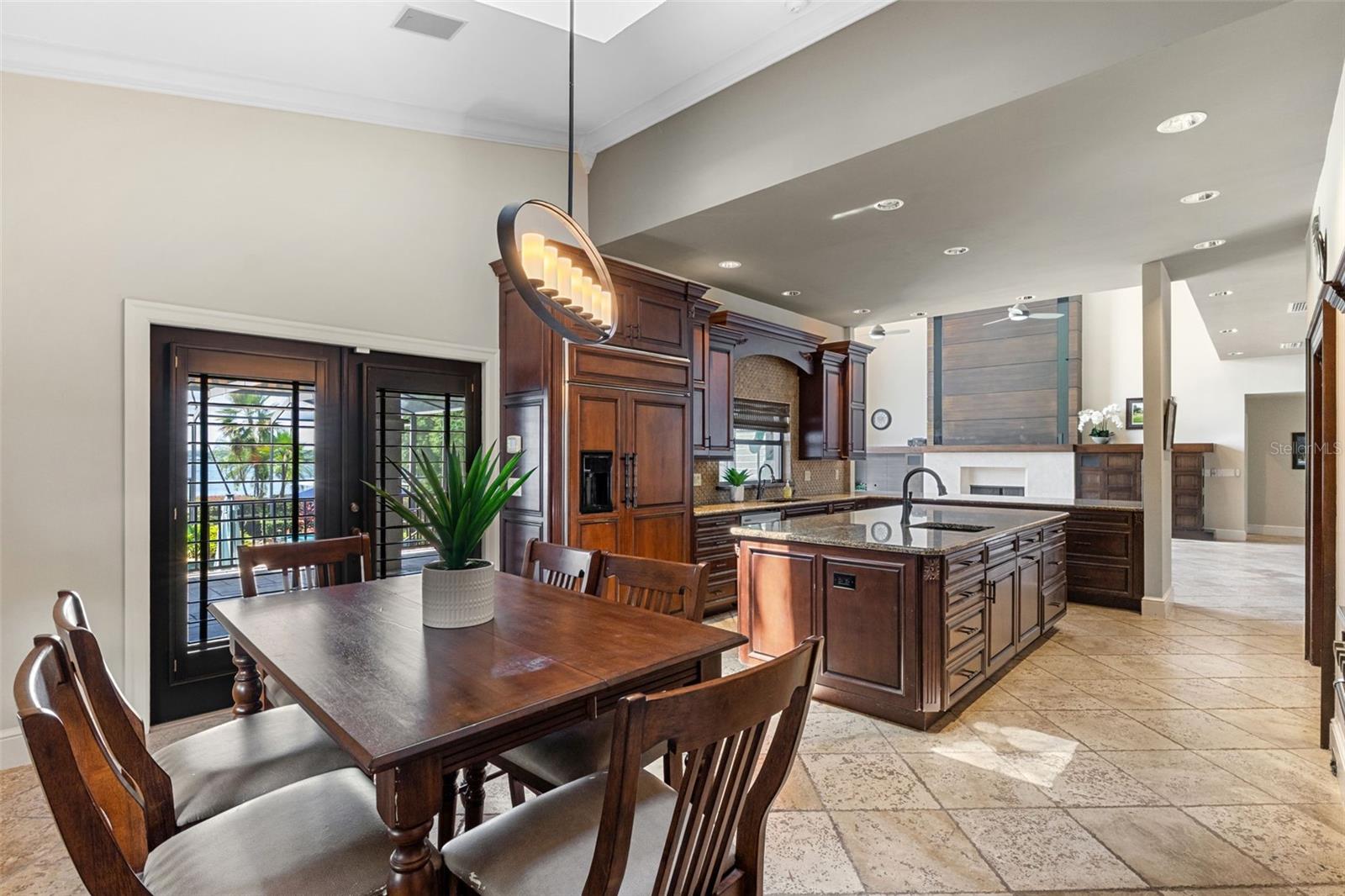 O6324706 Property Photo