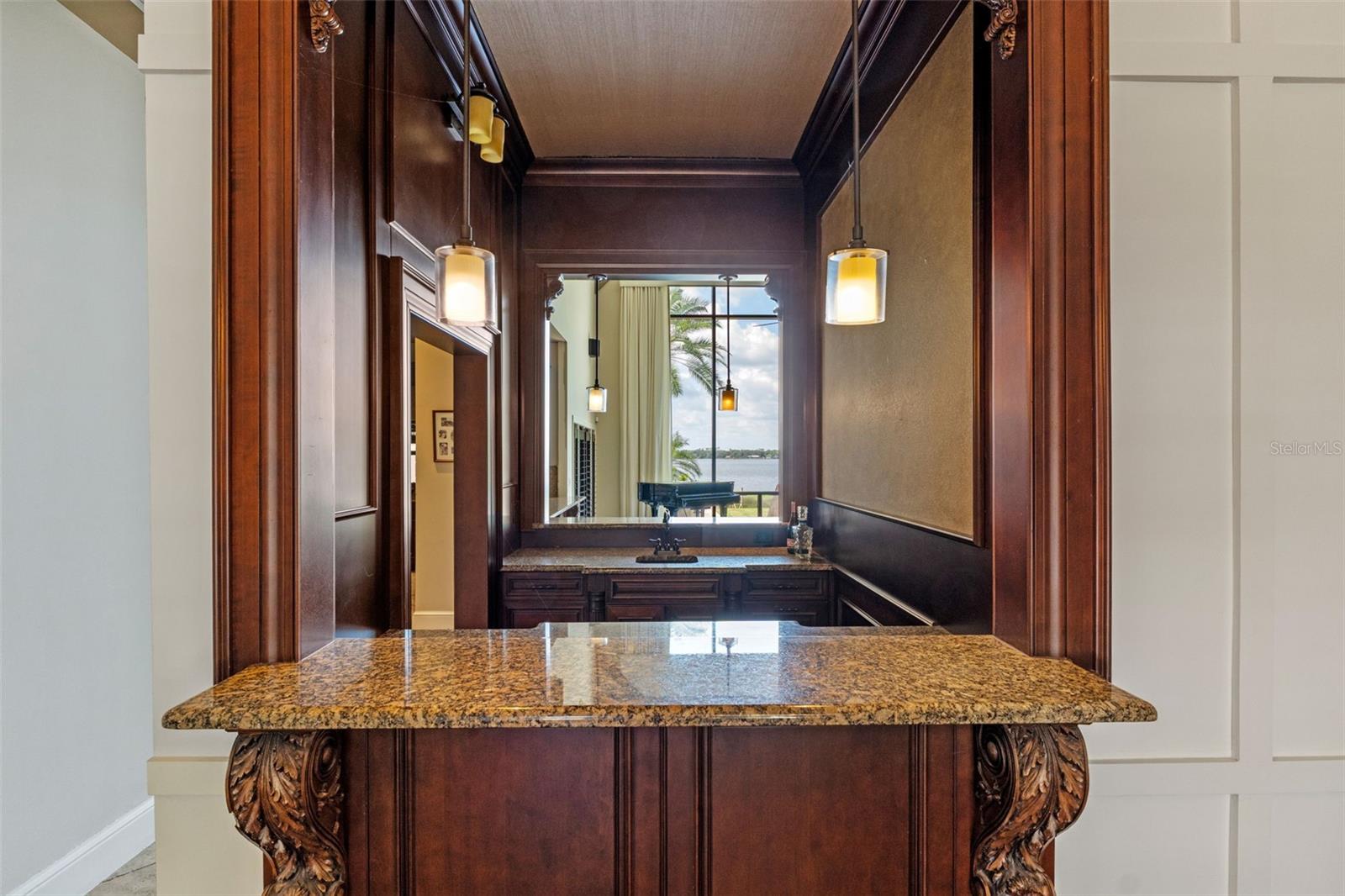 O6324706 Property Photo