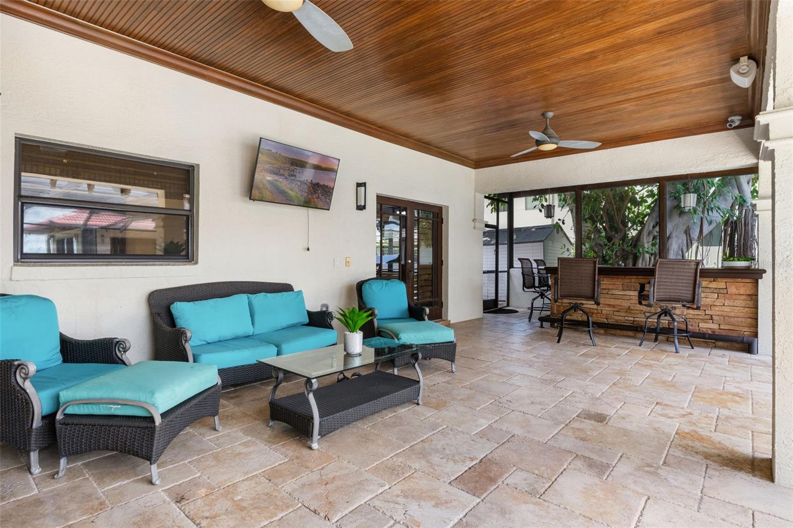 O6324706 Property Photo