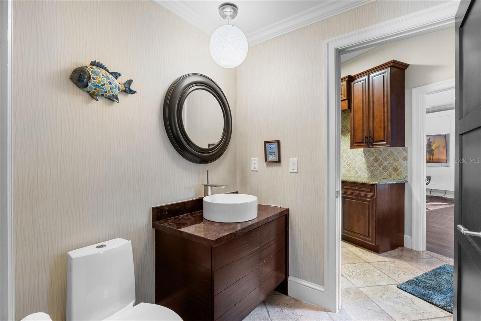 O6324706 Property Photo