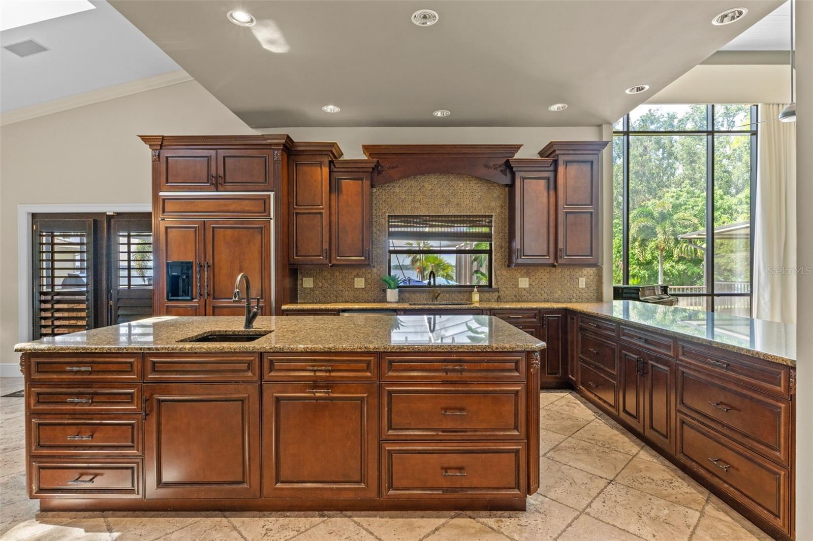 O6324706 Property Photo