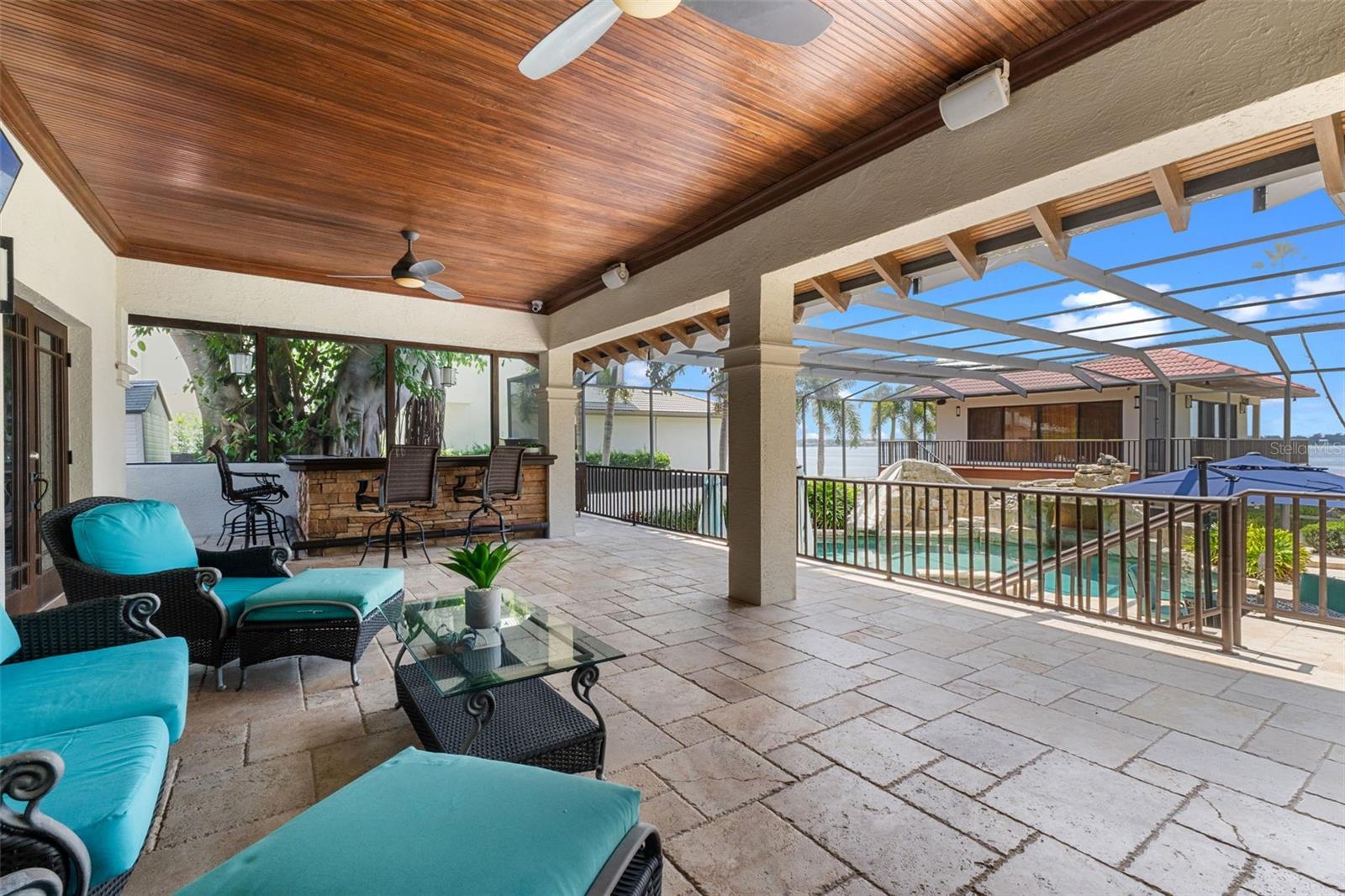 O6324706 Property Photo