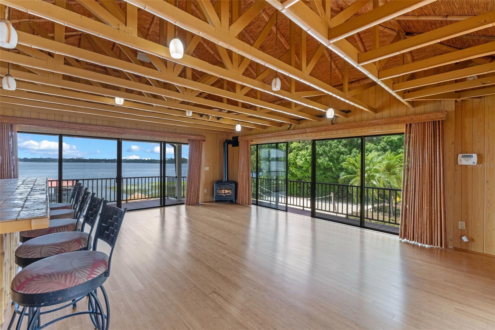 O6324706 Property Photo