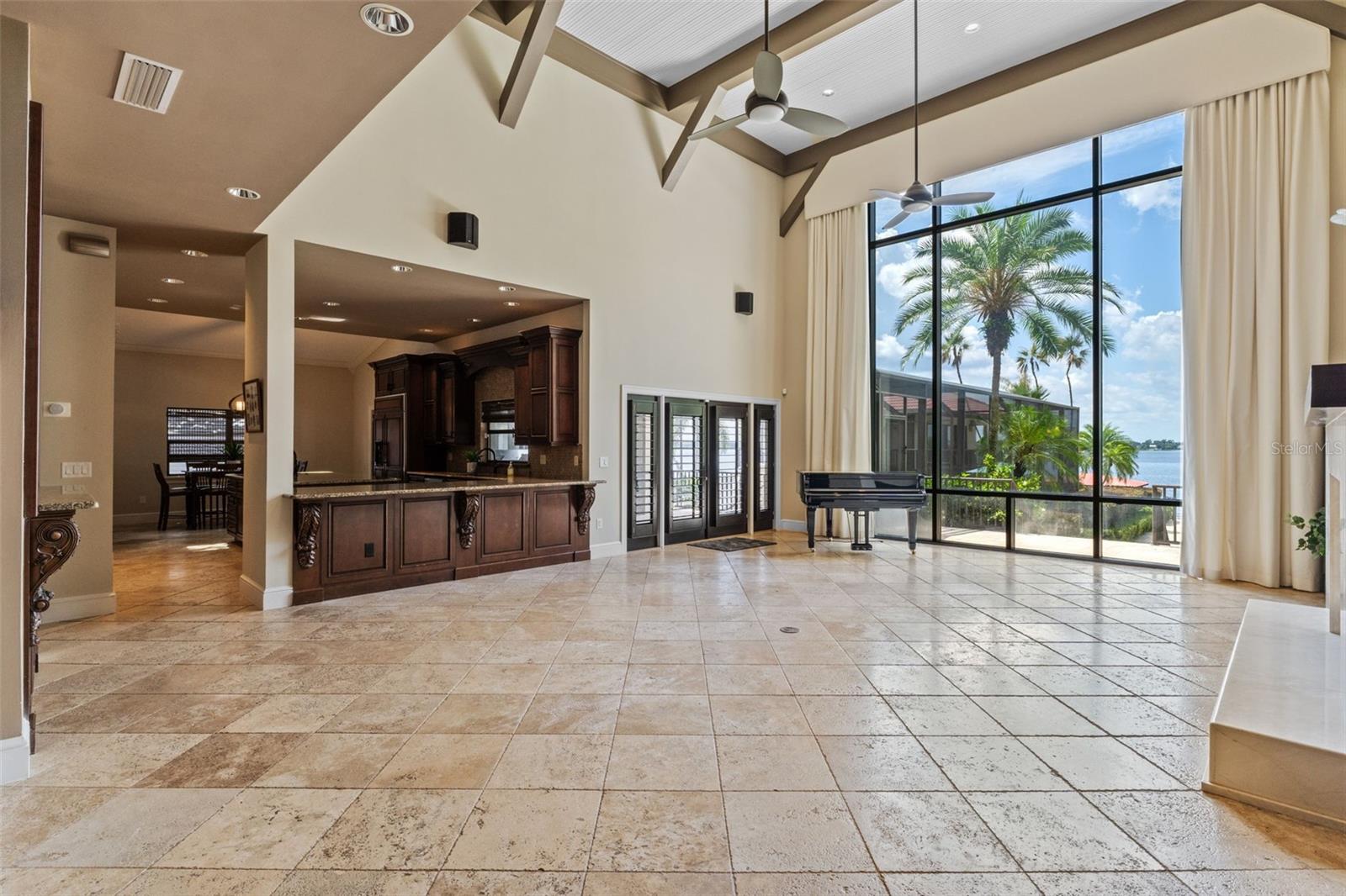 O6324706 Property Photo