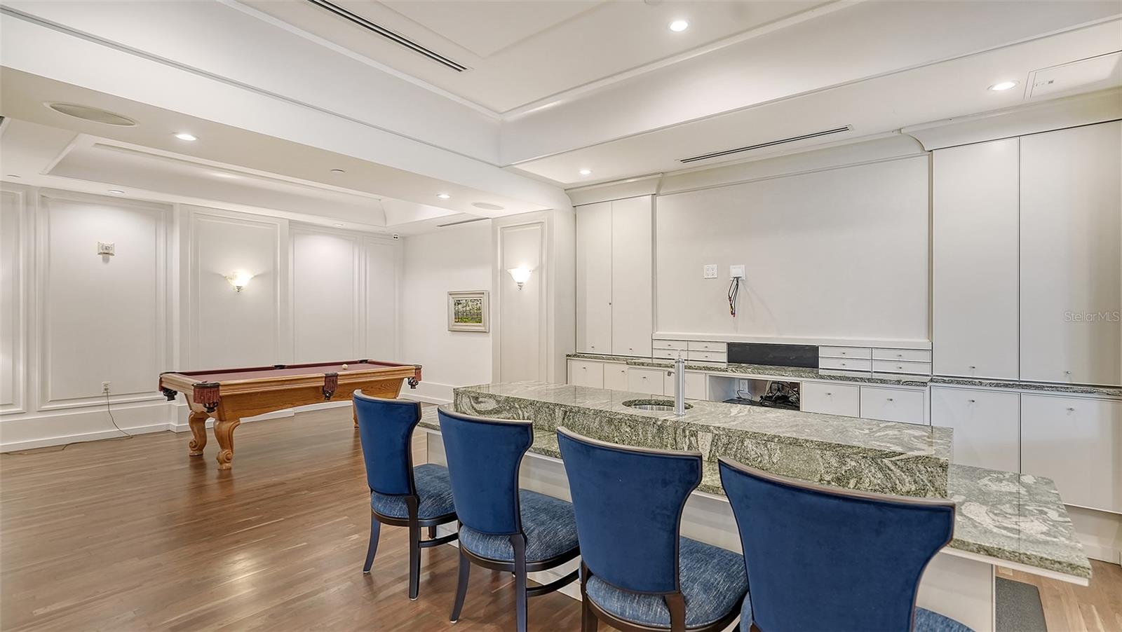 A4658096 Property Photo