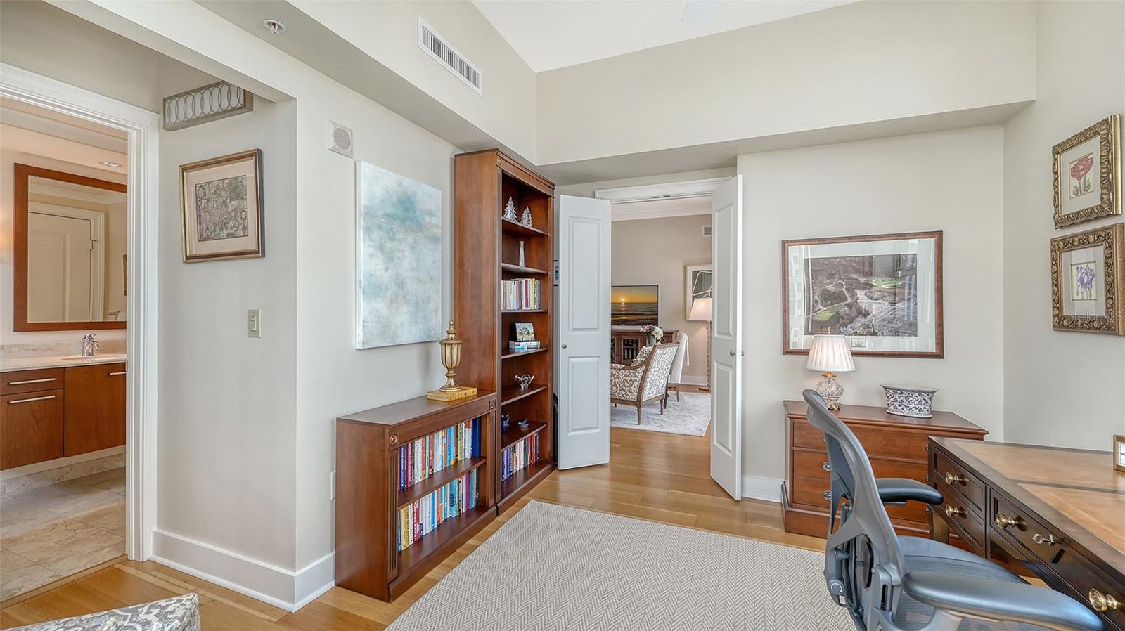A4658096 Property Photo