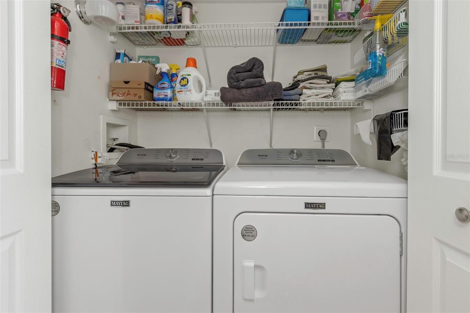 375 MADEIRA CIR, ST PETERSBURG, FL, 33715