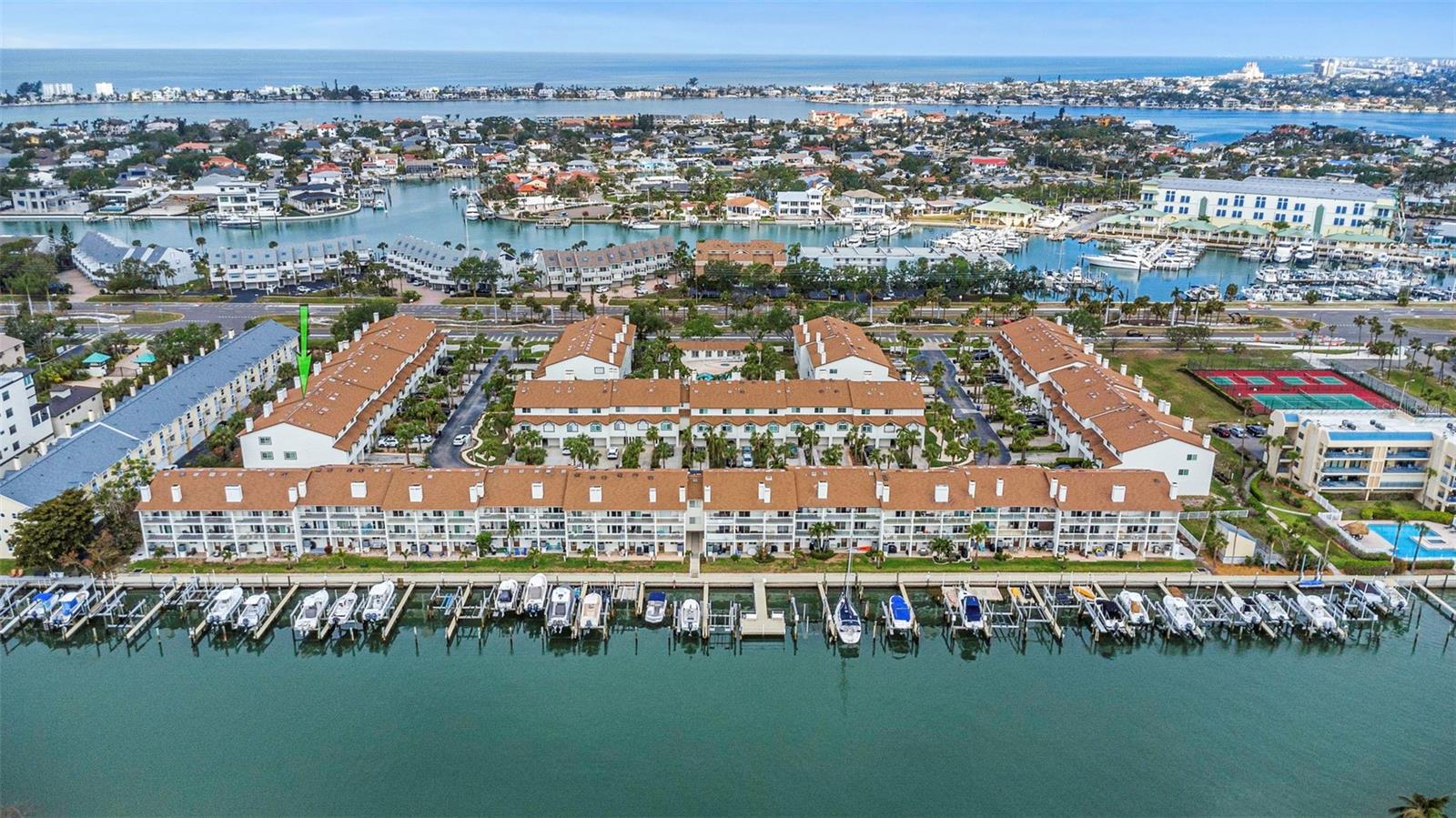 375 MADEIRA CIR, ST PETERSBURG, FL, 33715