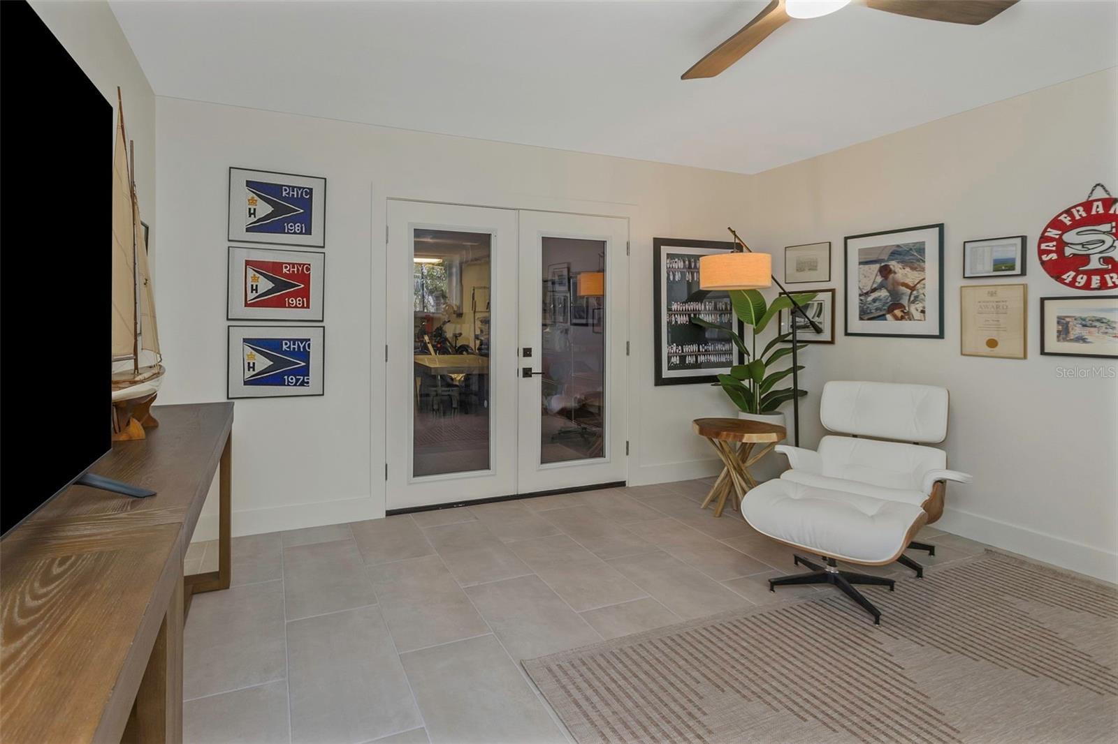 375 MADEIRA CIR, ST PETERSBURG, FL, 33715