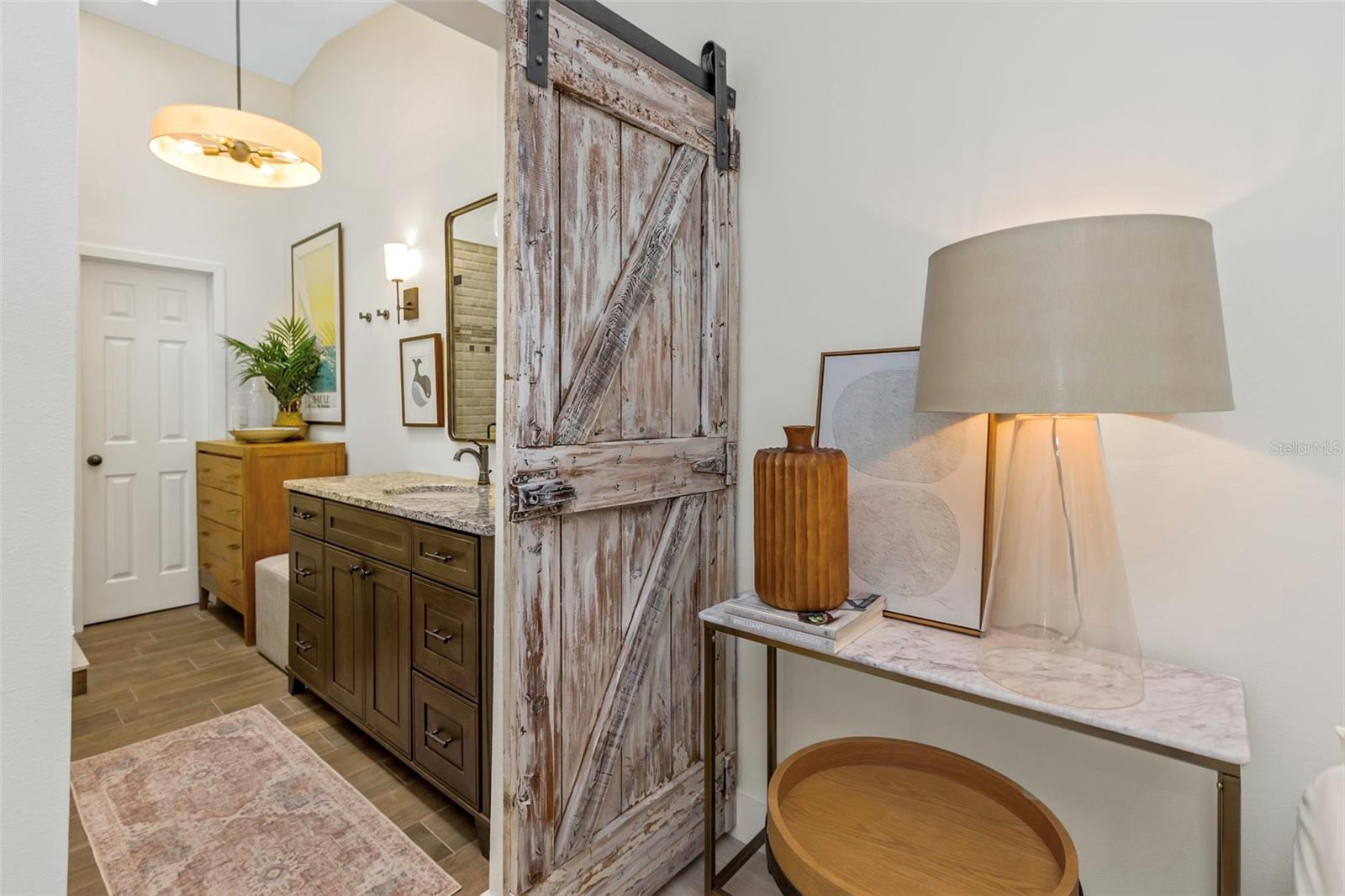 375 MADEIRA CIR, ST PETERSBURG, FL, 33715