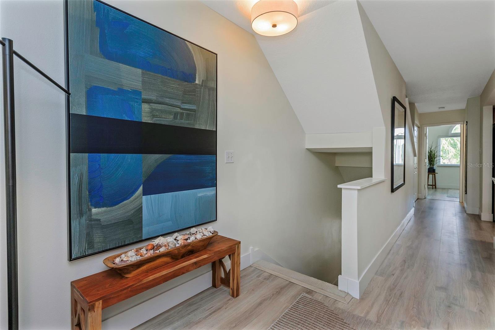 375 MADEIRA CIR, ST PETERSBURG, FL, 33715