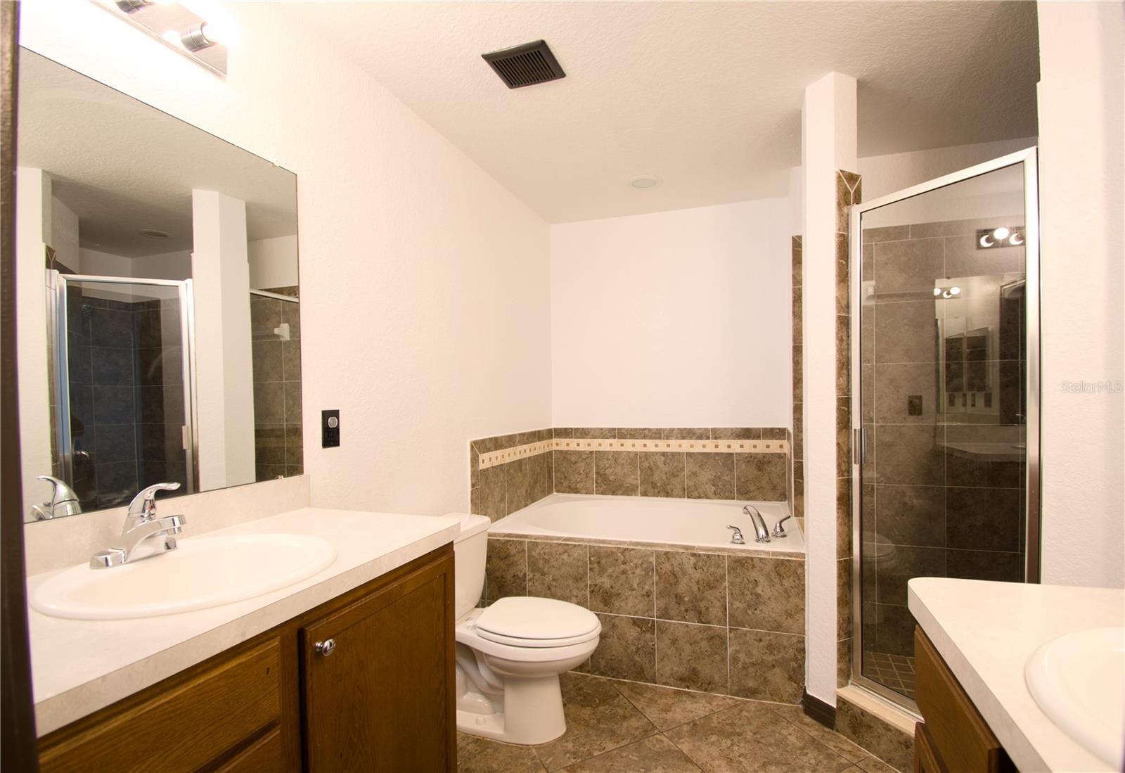 1821 WALLACE MANOR LN, WINTER HAVEN, FL, 33880