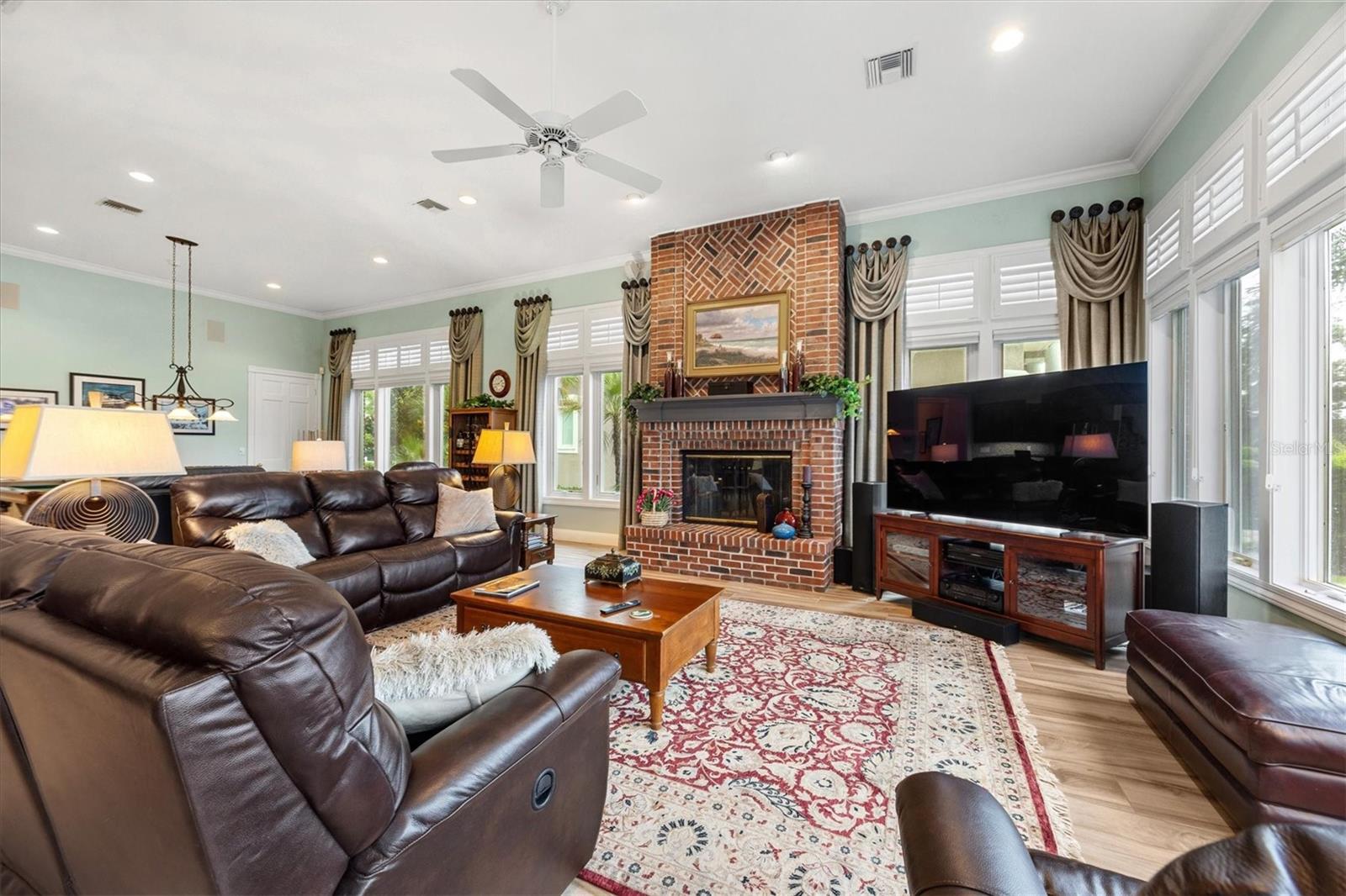 A4658109 Property Photo