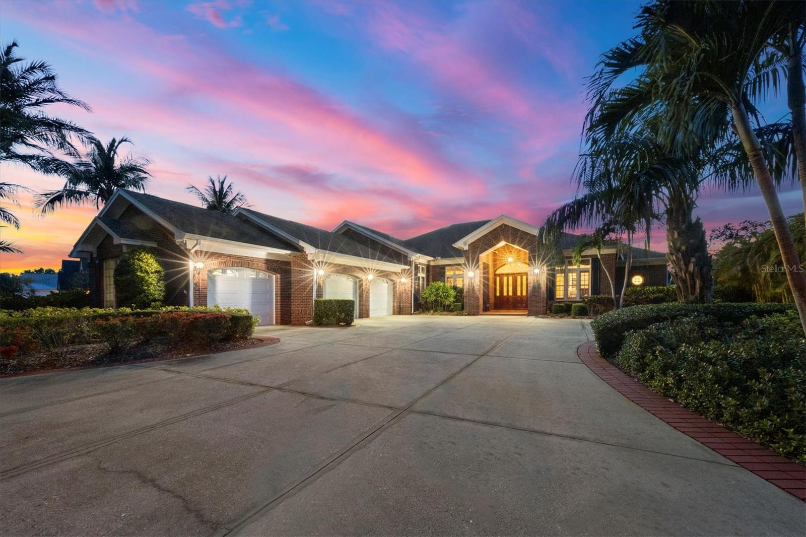 A4658109 Property Photo