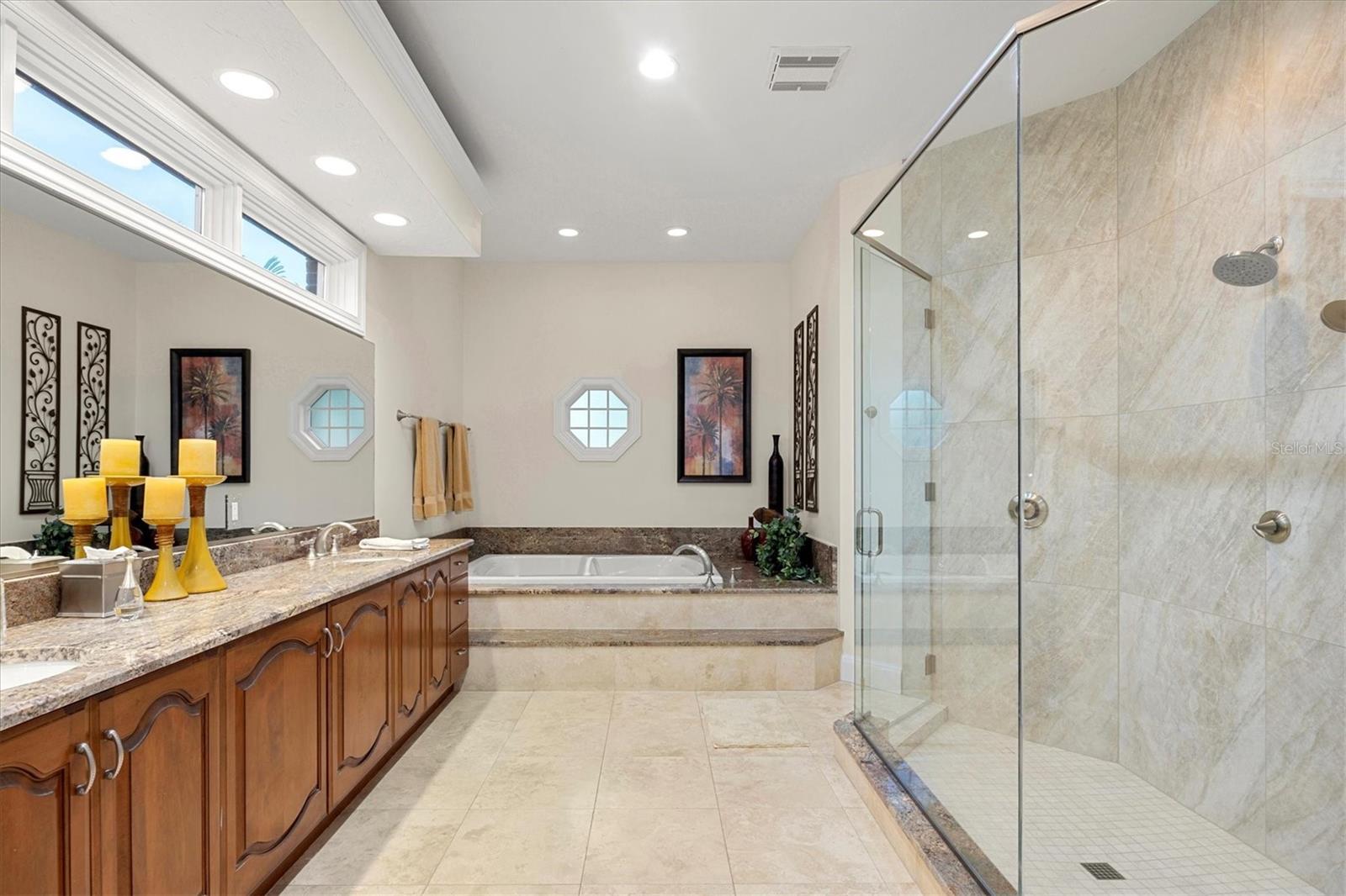 A4658109 Property Photo