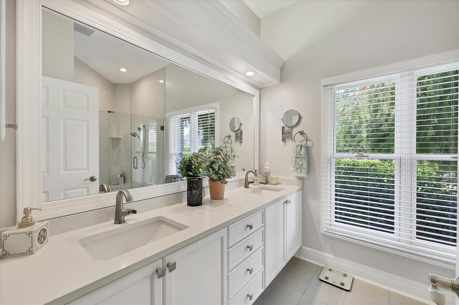 3386 CHARLES MACDONALD DR, SARASOTA, FL, 34240