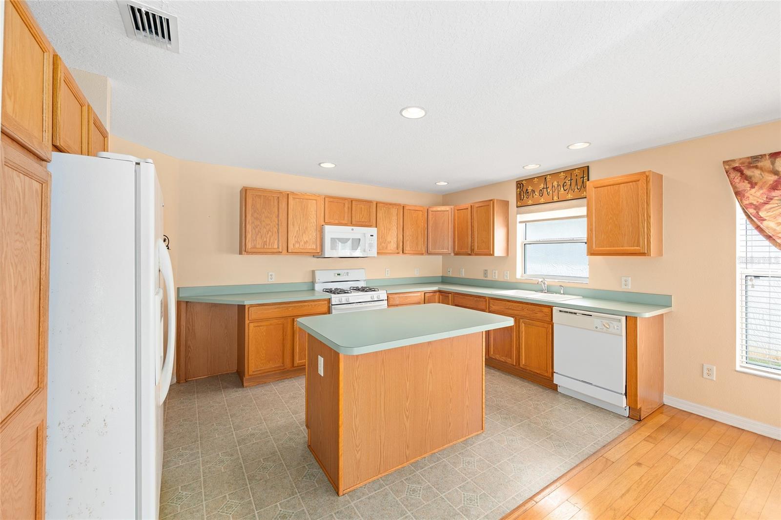 17112 SE 78TH PARLANGE TER, THE VILLAGES, FL, 32162