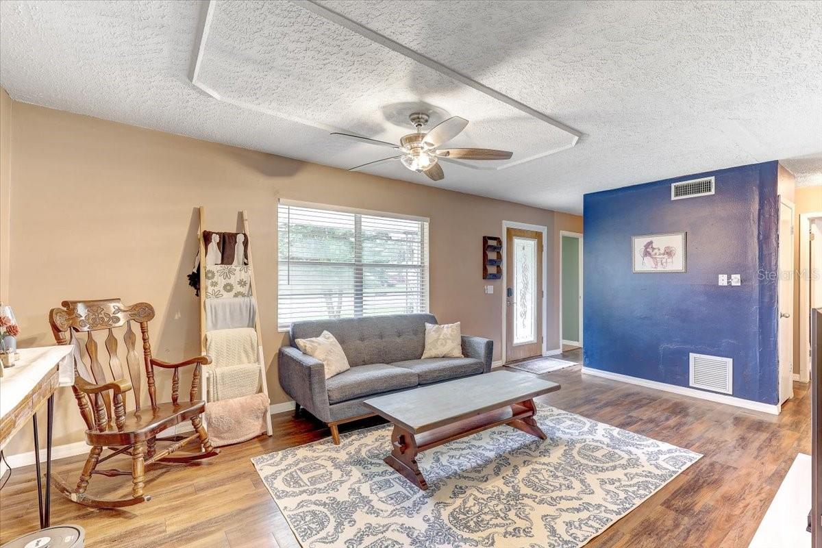 320 PHEASANT CIR, BRANDON, FL, 33510