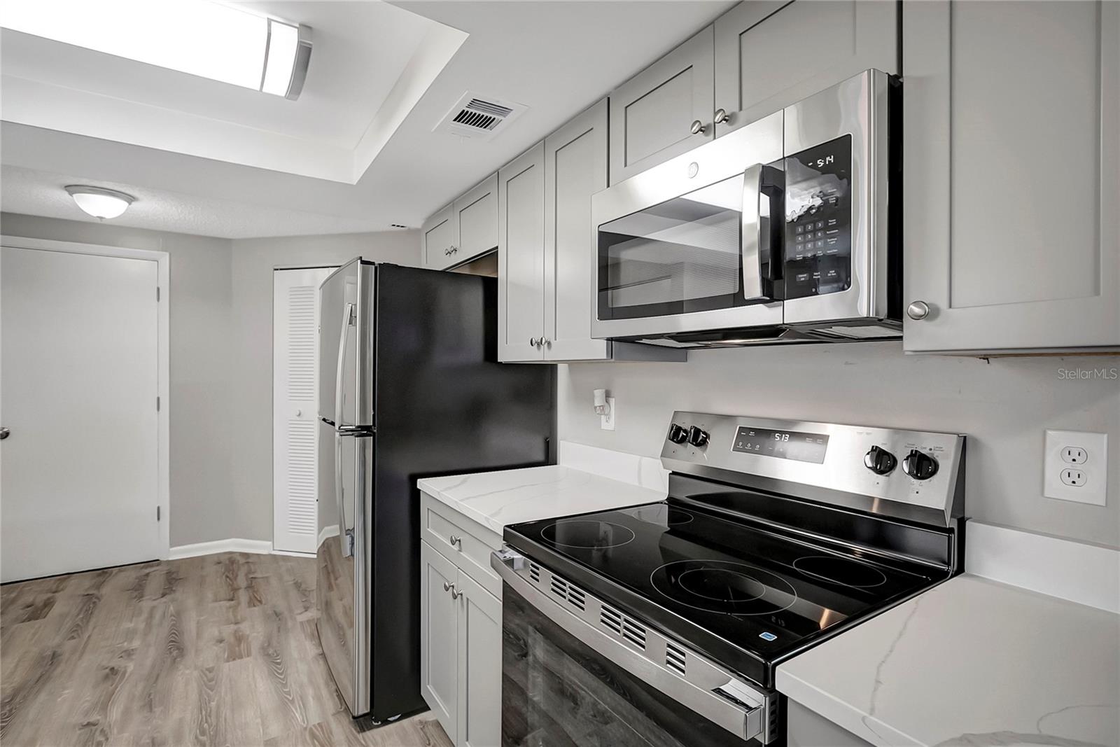 12416 MONDRAGON DR, TAMPA, FL, 33625