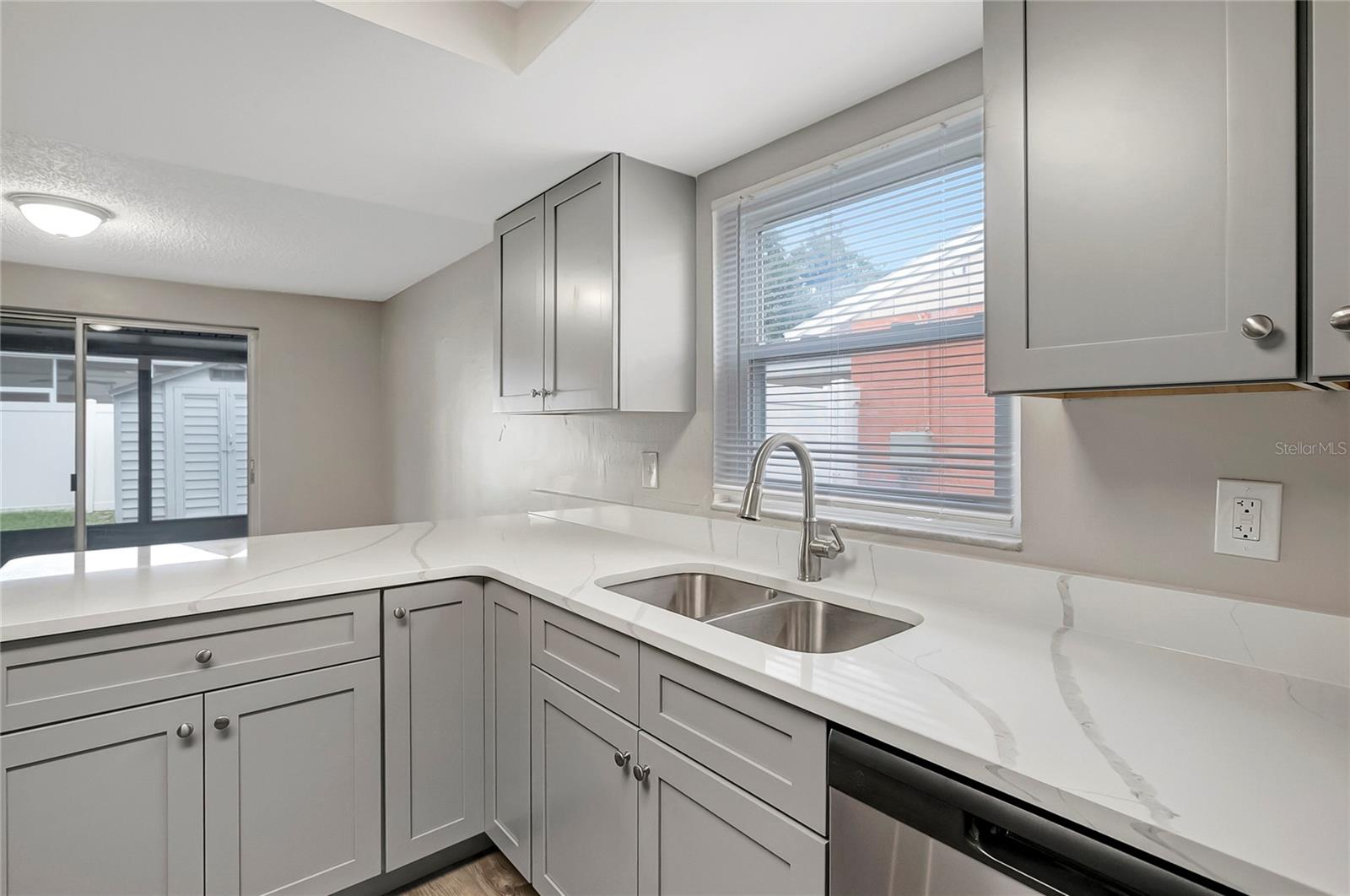 12416 MONDRAGON DR, TAMPA, FL, 33625