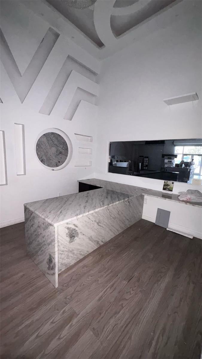 DREW PARK RE OF, TAMPA, FL, 33614