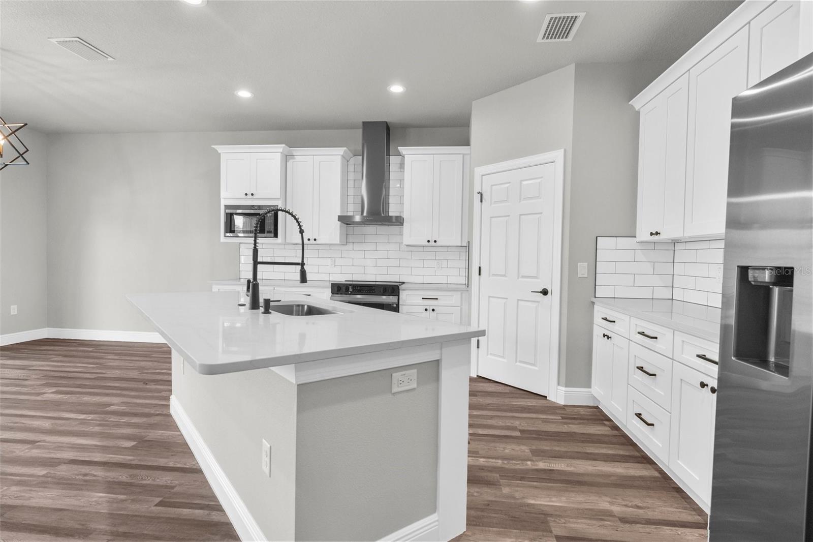 16113 PENN STATE RD, WEEKI WACHEE, FL, 34614