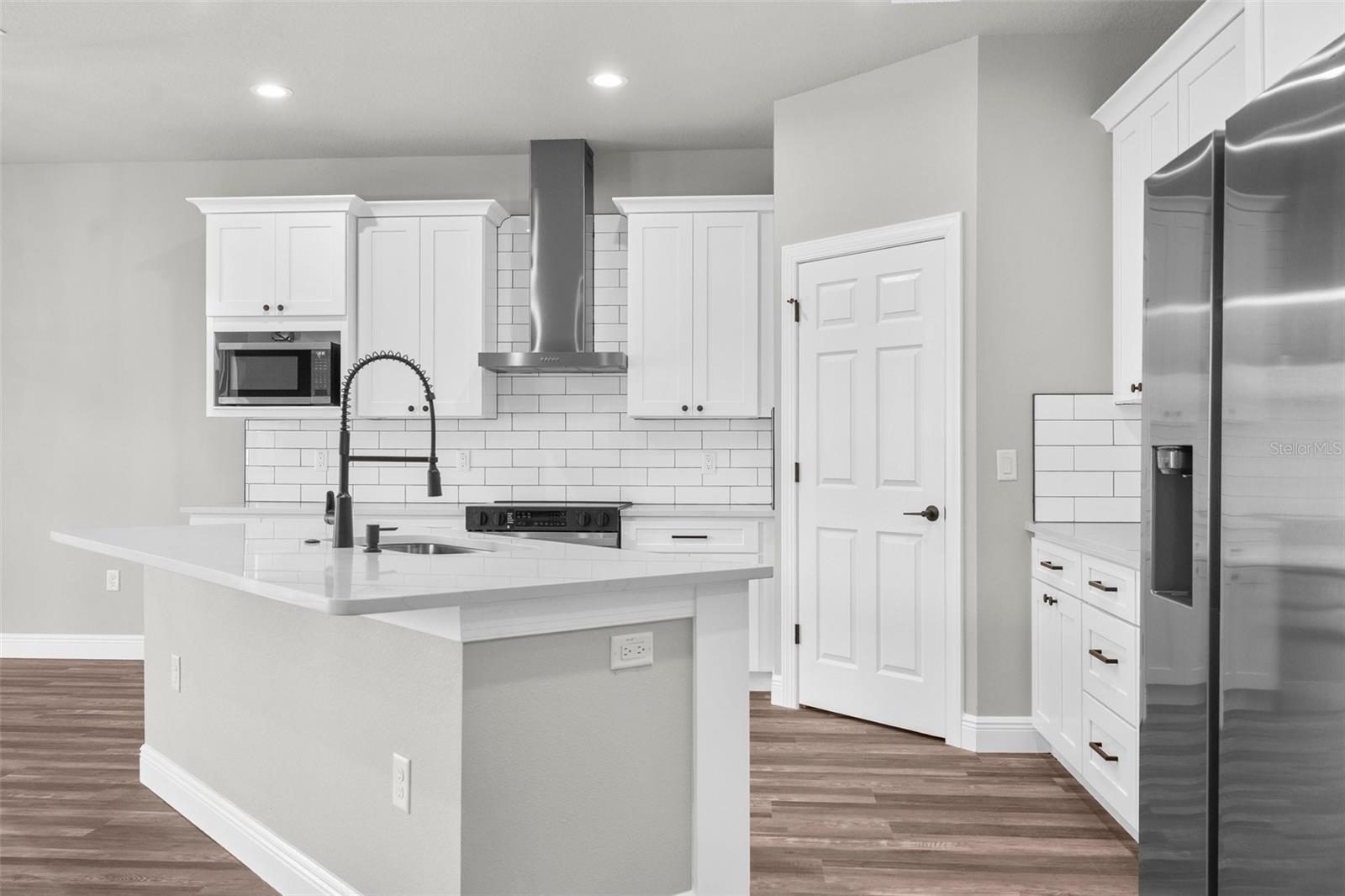 16113 PENN STATE RD, WEEKI WACHEE, FL, 34614