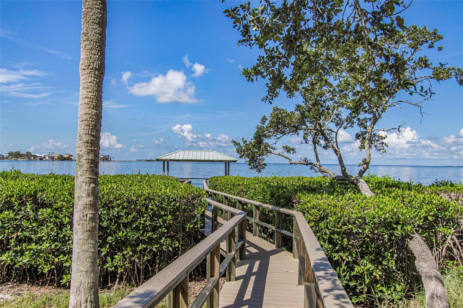 N POINTE ALEXIS DR, TARPON SPRINGS, FL, 34689