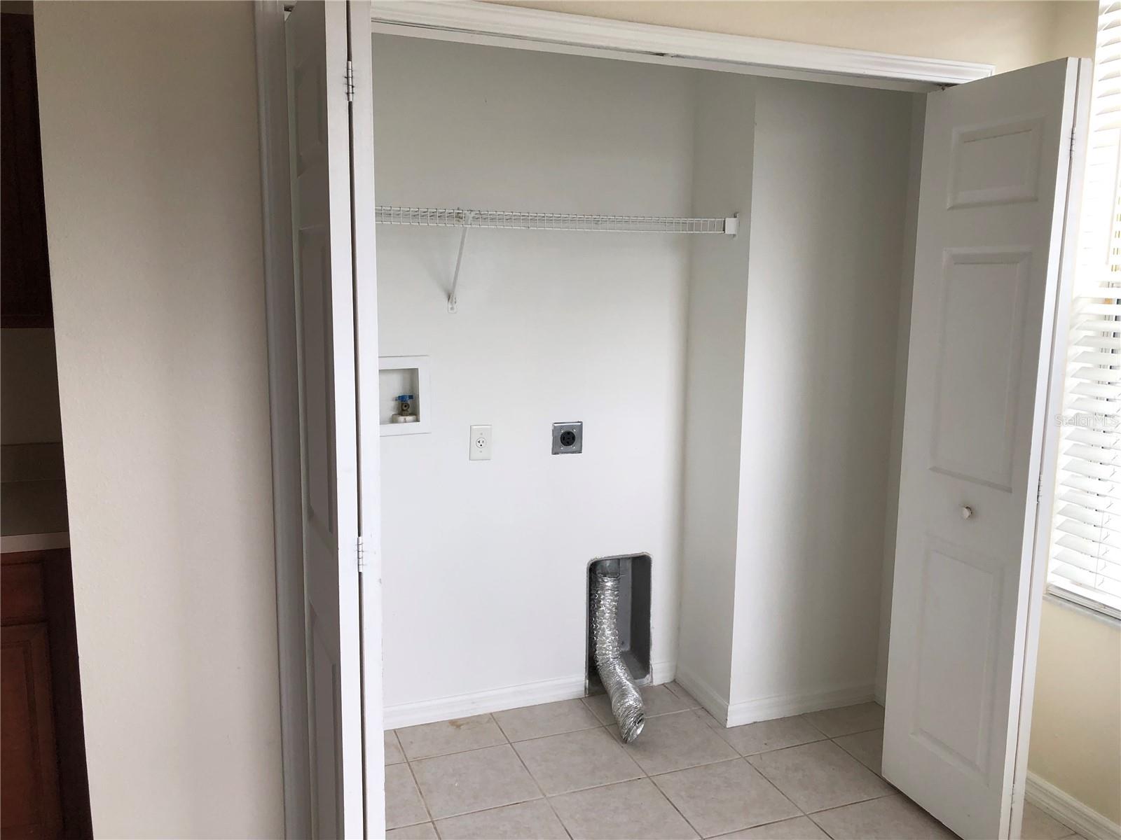 9817 CARLSDALE DR, RIVERVIEW, FL, 33578