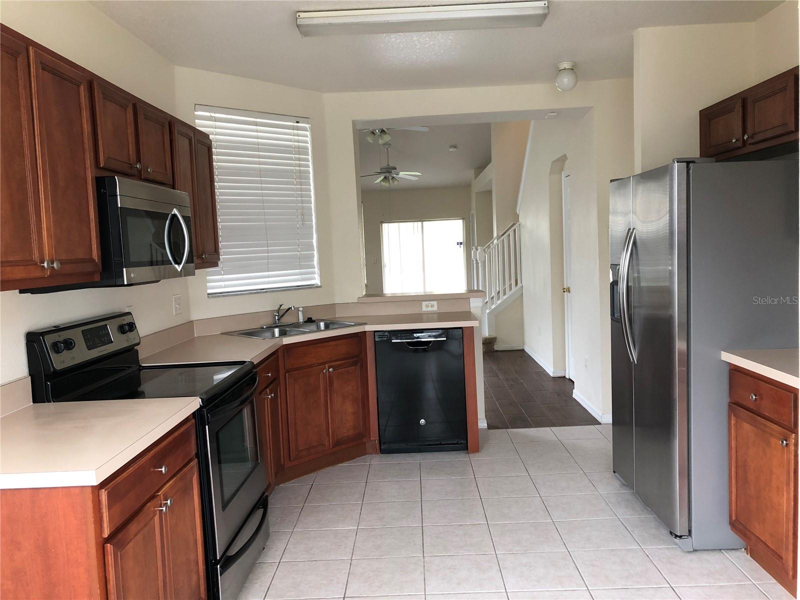 9817 CARLSDALE DR, RIVERVIEW, FL, 33578