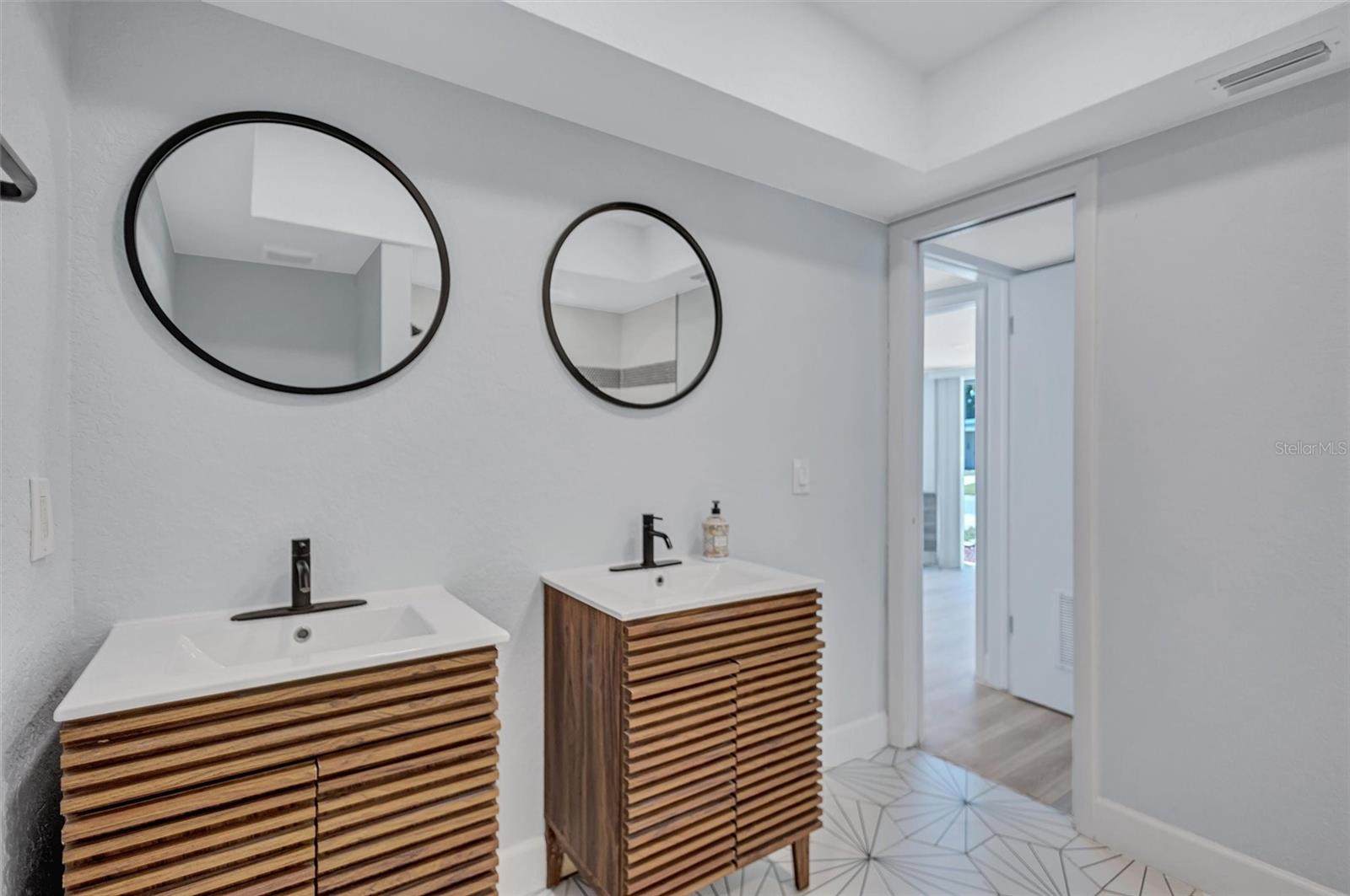 5181 102ND WAY N, ST PETERSBURG, FL, 33708