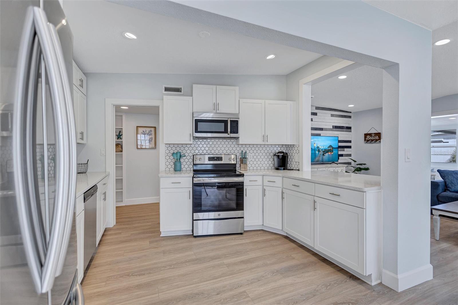 5181 102ND WAY N, ST PETERSBURG, FL, 33708