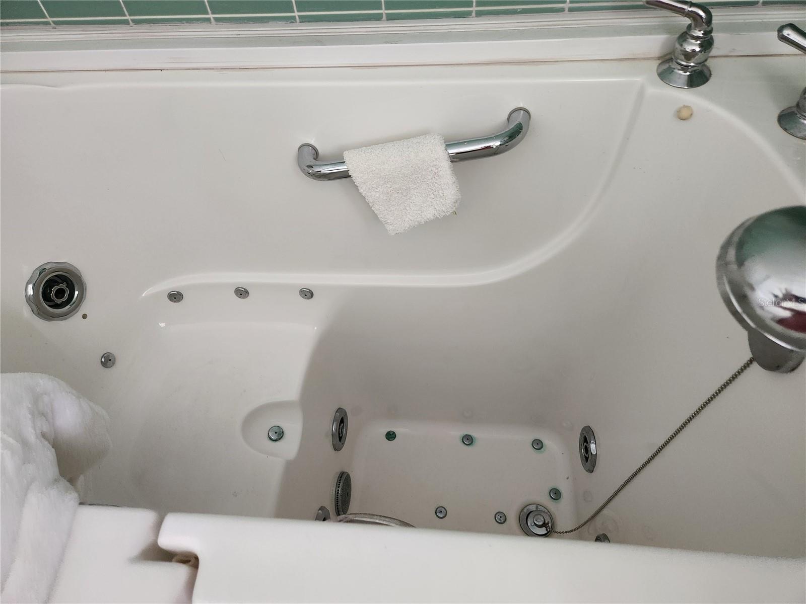 8651 ELLESMERE CT, NORTH PORT, FL, 34287