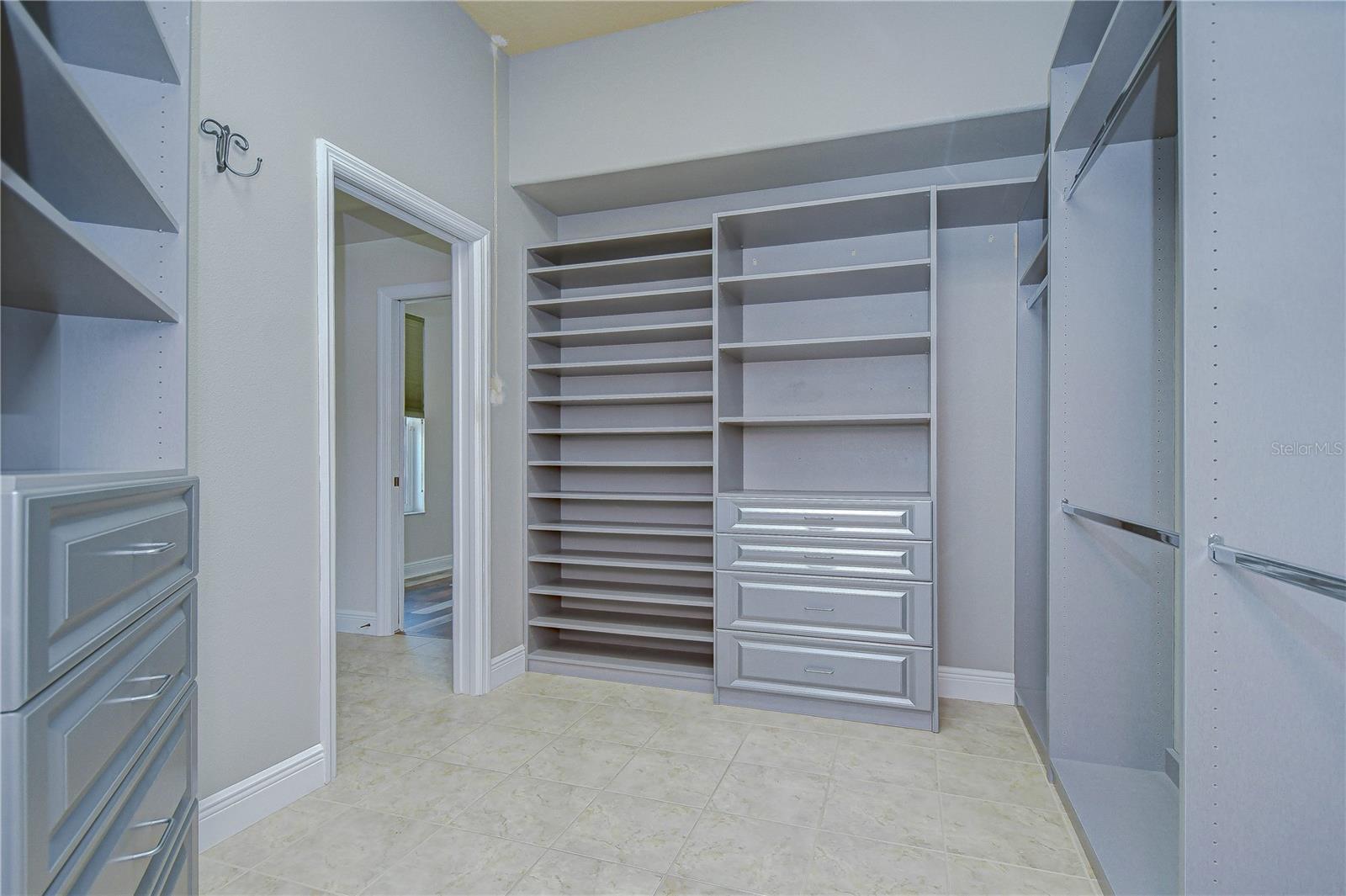 918 JOHN CRESSLER DR, SEFFNER, FL, 33584