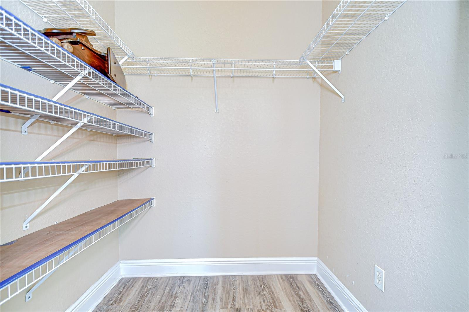 918 JOHN CRESSLER DR, SEFFNER, FL, 33584