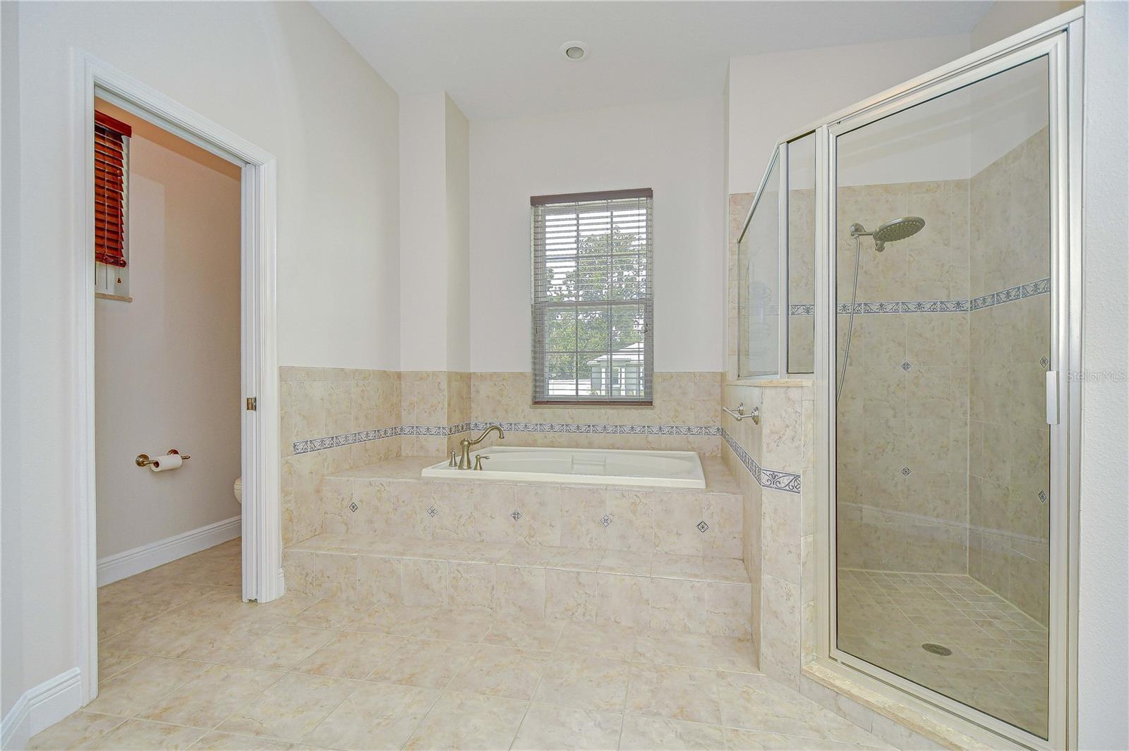 918 JOHN CRESSLER DR, SEFFNER, FL, 33584