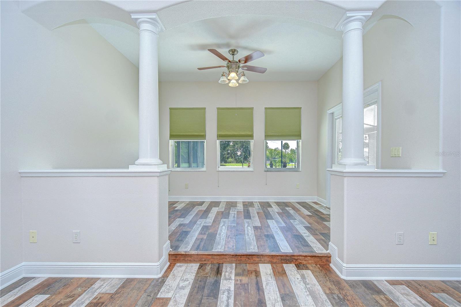 918 JOHN CRESSLER DR, SEFFNER, FL, 33584