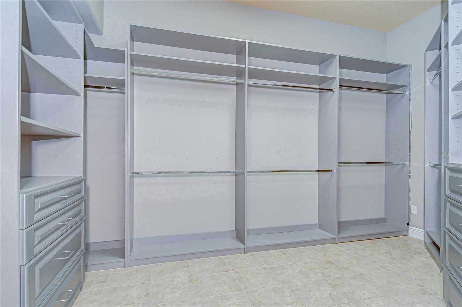 918 JOHN CRESSLER DR, SEFFNER, FL, 33584